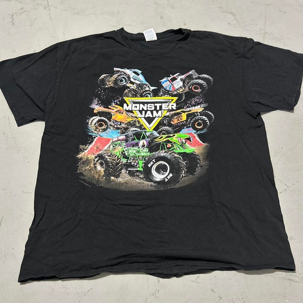 Monster jam black 2023 tour t shirt on delta pro weight tag